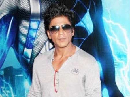 शाहरूख इसबार मनाएंगे ईद का जश्न करेंगे पार्टी