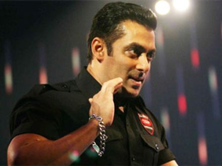 दबंग सलमान हैं ट्राईजैमाइनल न्यूरेल्जिया के दर्द के चपेट में