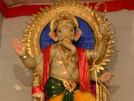 बॉलीवुड में गूंजी गणपती बप्पा मोरया की गूंज