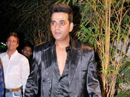 अभिनेता रवि किशन की की नौकरानी ने आत्महत्या की