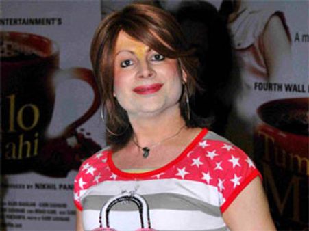 मुझे गे लोगों में इन्ट्रेस्ट नहीं है, मुनाफ पटेल के साथ था मेरा रिलेशनः बॉबी डार्लिंग