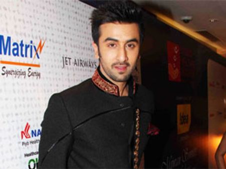 रणबीर ने 'रॉकस्टार' के लिए हजरत निजामुद्दीन के सामने झुकाया सिर