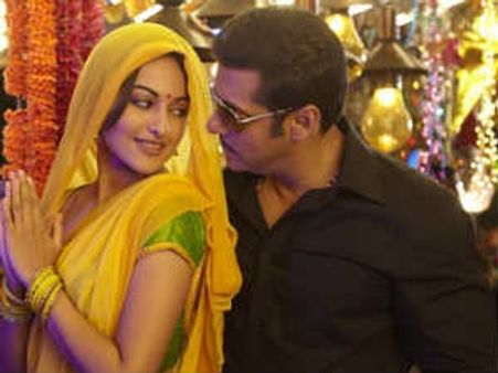 एक बार फिर चली दबंग की दबंगई