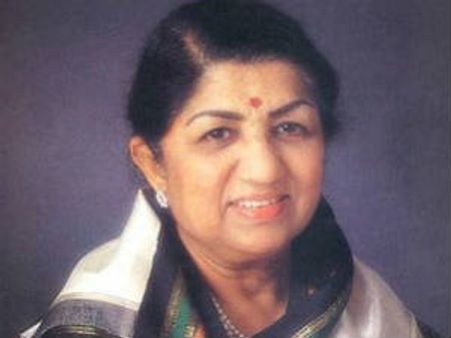 अमिताभ को मिले भारत रत्न : लता मंगेशकर