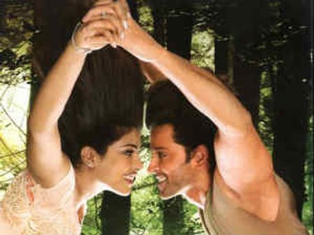 अग्निपथ में रितिक-प्रियंका का लिपलॉक