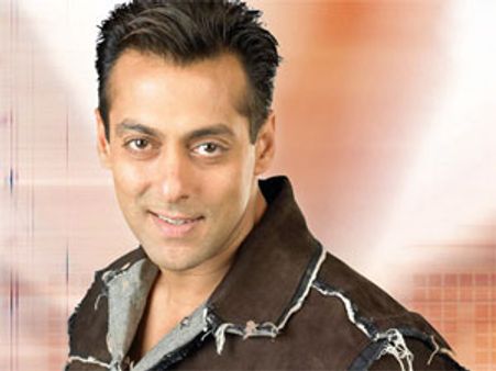 बॉडीगार्ड को एक बार फिर हुआ जबड़ो का दर्द