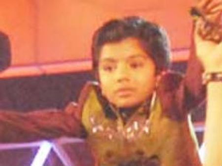 सारेगामा लिटिल चैंप के चैंपियन बनें जयपुर के अजमत