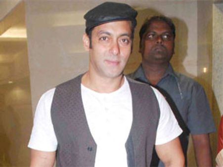 सलमान की फिल्म 'किक' अब अप्रैल से शुरू होगी