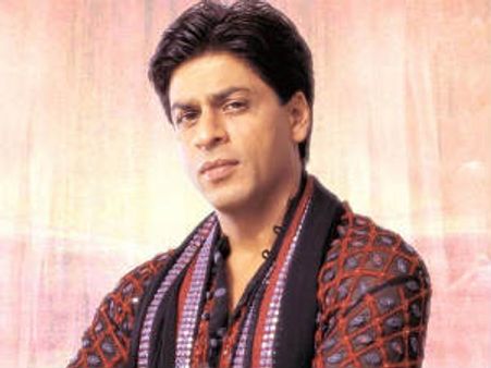 शाहरूख दीवाली में रॉ वन की सफलता के लिए पूजेंगे माता लक्ष्मी को