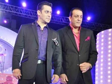 बिग बॉस में मराठियों का अपमान हुआ हैः राज ठाकरे