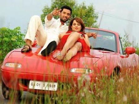 फैमिली ड्रामा है 'मिले ना मिले हम'