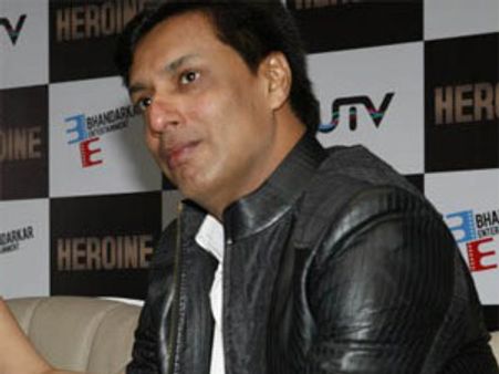 मधुर की 'हिरोईन' पर फिर लगा ग्रहण