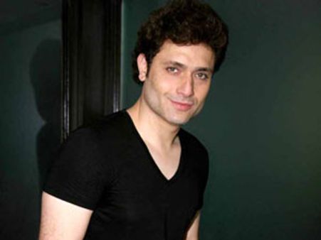 समय के साथ काफी कुछ सीखा है : शाइनी आहूजा