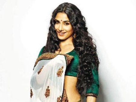 डर्टी विद्या ने बढ़ाये भाव, हीरो से ज्यादा मांगा पैसा