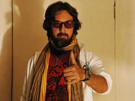 ट्विटर पर रजत कर रहे हैं एक्ट्रेस की तलाश