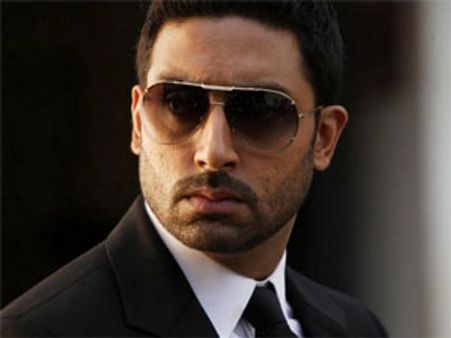 ट्विटर पर अभिषेक ने पार किया 1 करोड़ का आंकड़ा