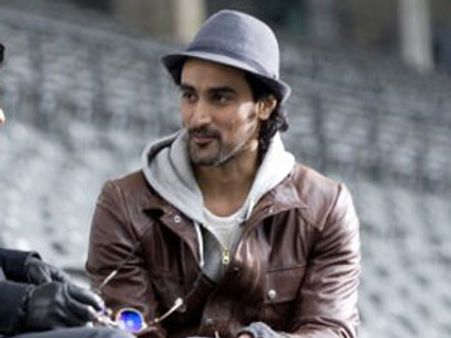 कुणाल कपूर का दिल आया बच्चन कुड़ी पर