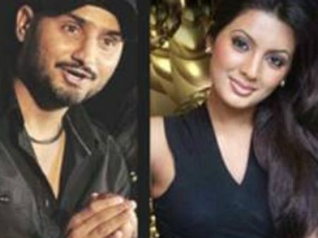 नेशनल पार्के में गीता संग पकड़े गये हरभजन सिंह