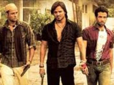 'शूटआउट एट वडाला' के डायरेक्टर संजय गुप्ता पर केस दर्ज