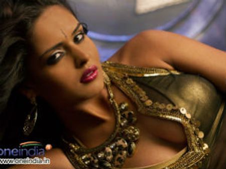 नथालिया का नशा छाया रामू पर, बन गईं फिल्म की हिरोईन