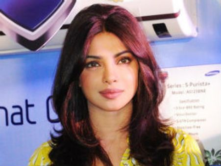 डॉन और अग्निपथ के बाद प्रियंका नजर आएंगी जंजीर के रीमेक में