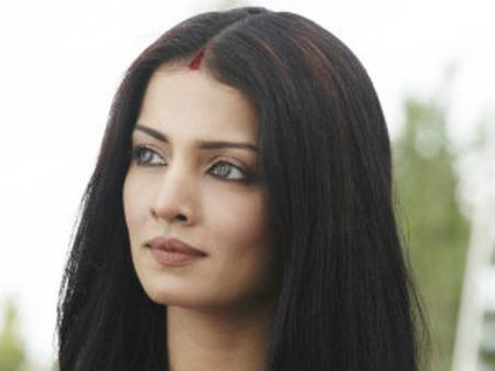 सेलिना को बधाई देने के लिए बॉलीवुड में मची होड़