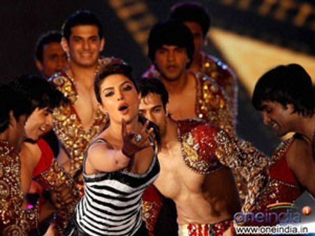 प्रियंका चोपड़ा IPL 5 को कर रही हैं मिस