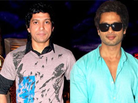 शाहिद-फरहान करेंगे होस्ट: आइफा अवॉर्ड्स 2012