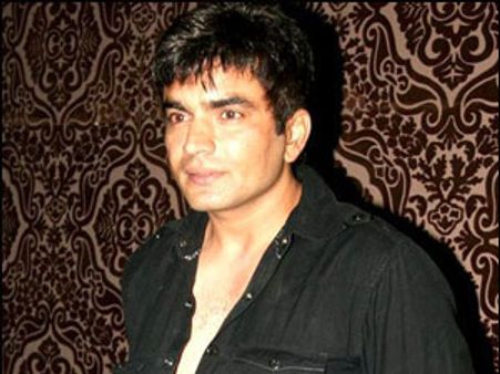 मुश्किल में फंसे राजा चौधरी