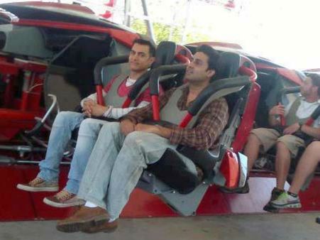 कैटरीना को भुला आमिर-अभिषेक मचा रहे हैं धूम