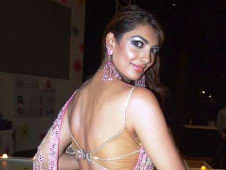 पूर्व विश्वसुंदरी यु्क्ता मुखी ने पति पर लगाया मार-पीट का आरोप