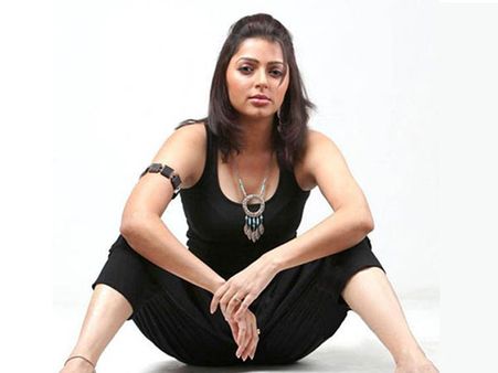 भूमिका चावला की फिल्म ‘ओकाडू’ का हिंदी रीमेक