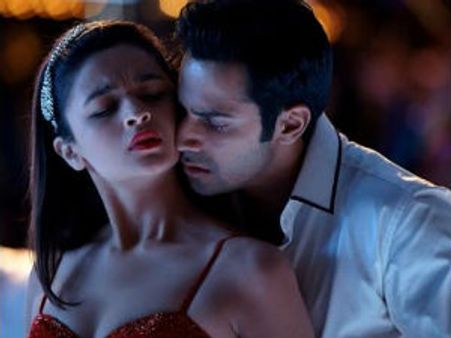 वरुण की होना चाहती हैं सेक्सी राधा!