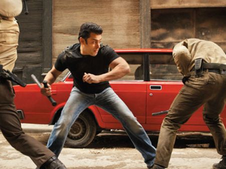 जितेन्द्र के बाद सलमान खान हैं इंडियन जेम्स बांड