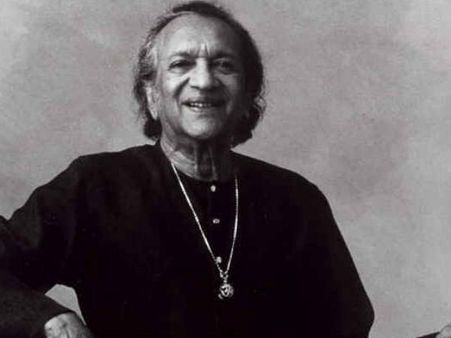 पंडित रविशंकर का निधन संगीत का बड़ा नुकसान