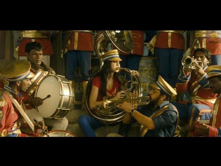 विशाल की फिल्म हैं मटरू...विवाद तो होना ही है