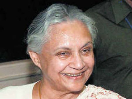 शीला दीक्षित के 600 रूपये के गिफ्ट से लोग खायेंगे हवा-पानी