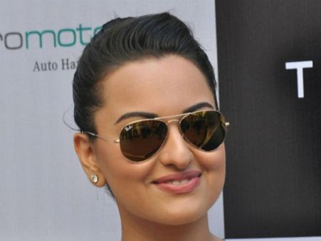 सोनाक्षी के लिए पूनम क्यों है खास?