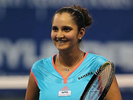 Exclusive: टेनिस से दूर सानिया को लगा ग्लैमर का चस्का