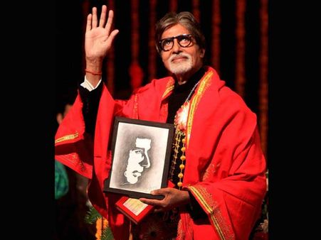 अमिताभ ने अवार्ड में मिले ढाई लाख रुपए तोमर के परिवार को दिये