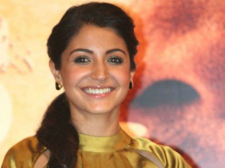 अनुष्का शर्मा को क्यों चाहिए अटेंशन?