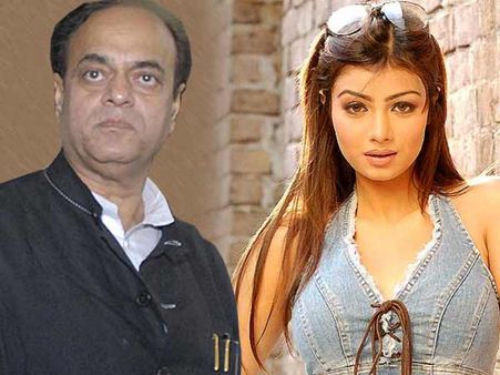 आज़मी साहब को आयशा टाकिया की स्कर्ट नहीं दिखती