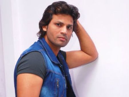 बॉलीवुड में एक और एक्शन हीरो: मुकेश भारती