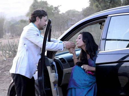 तिग्‍मांशु जी सेक्‍स परोसते भी तो आप ही हैं?