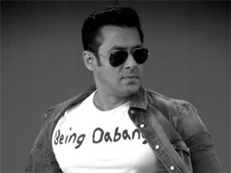 सलमान हैं बेस्ट घंटा एक्टर