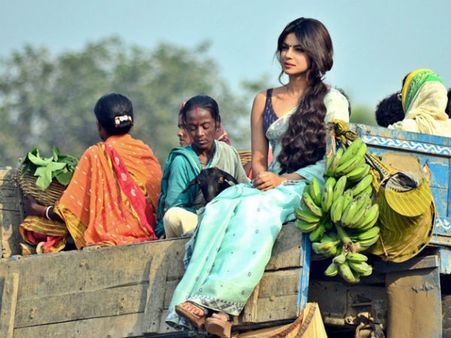 गुंडे में प्रियंका का देसी रुप!