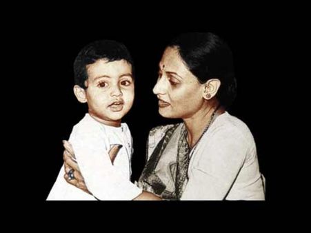 अभिषेक के बचपन की अनदेखी तस्‍वीरें