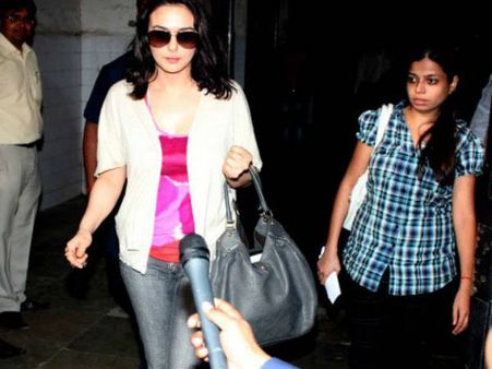 प्रीति जिंटा से ईडी ने 10 घंटे की पूछताछ