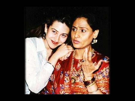 बच्‍चन परिवार और करिश्‍मा कपूर की अनदेखी तस्‍वीरें