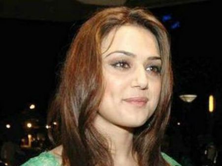 प्रीति के ‘इश्क इन पेरिस’से किसी को इश्क नहीं